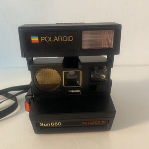 Vintage Polaroid Sun 660 Autofocus 600 Instant Camera w/ Strap Untested